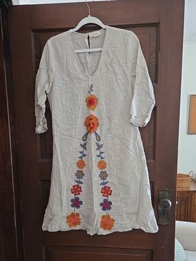 Roolee | Boho Embroidered V-Neck Dress